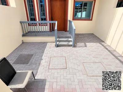 Uptown for sale / 2 bedrooms / 3 bathrooms / balcony / central air conditioning / strategic location / excellent price suitable for the size and locat
