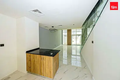 Single Row | Ready To Move | Amazing Location
