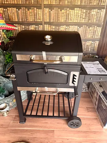 Portable Charcoal BBQ Grill with Foldable Side Shelf and Temperature Gauge(new)