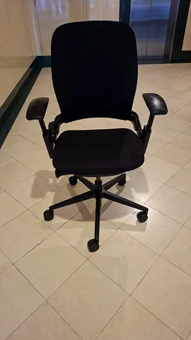 Steel Case leap version 2 office chair excellent condition Fully Loaded for sale
