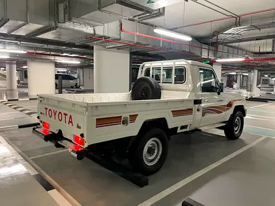 صورة مصغرة 17 لـ 2010 Toyota LAND CRUISER 70 SERIES