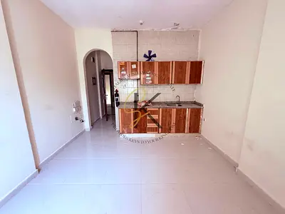 STUDIO APARTMENT FOR BACHELORS // NO DEPOSIT // NEAR GALAXY SUPERMARKET