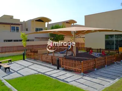 Spacious 4BR TH | Single Row | Private Garden