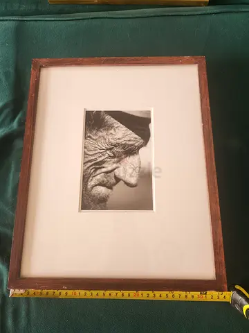 Vintage Framed Black & White Portrait Photo – Weathered Sailor / Fisherman Profile (34 x 41 cm)