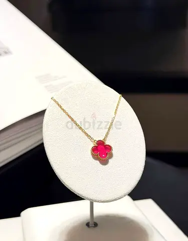 Van Cleef Alhambra Vintage pink enamel & yellow gold pendant