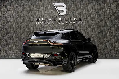 2025 Aston Martin DBX 照片 3
