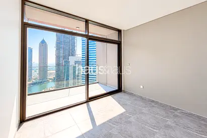 Bright Studio | Private Balcony | Modern Finish