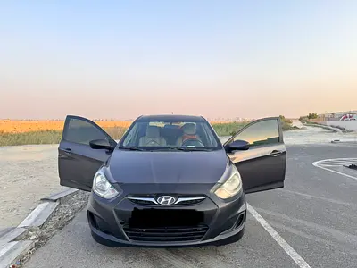 Hyundai Accent GLS 2012 American Specs
