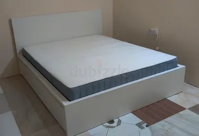 Ikea malm king bed with ikea mattress like new 180*200