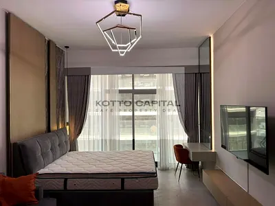 Spacious Studio | Furnished | Vacant