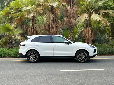 صورة 6 لـ 2022 Porsche CAYENNE