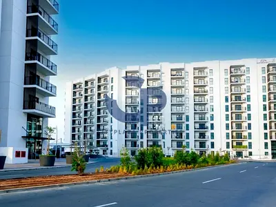Stunning 2BR APT | Low Floor | Ready To Move