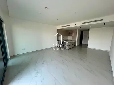 Exclusive Listed - High End Spacious 2 Bed Room Layout