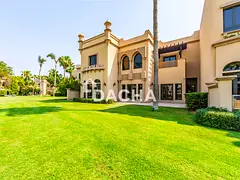 Frond Living | Beach Access | Private Garden