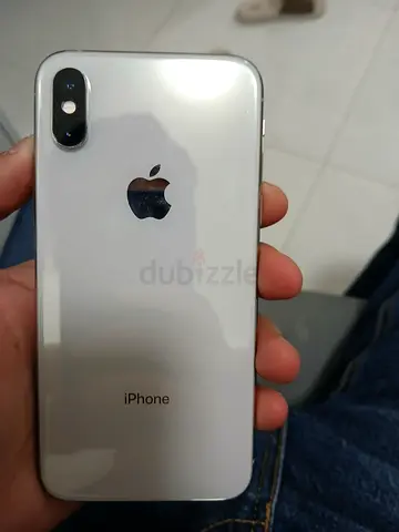 iPhone Xs Silver - Good Condition, Unlocked