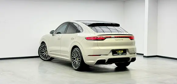 صورة 6 لـ 2021 Porsche CAYENNE