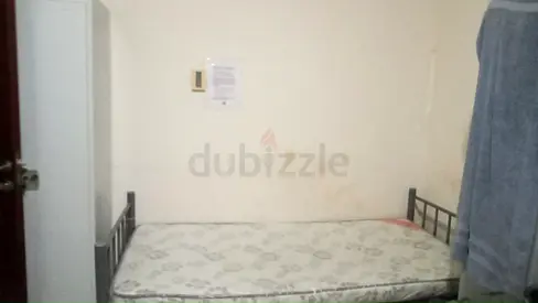Bed space Nakheel near Day to day