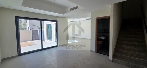 3bed / corner/ brand new/ ready to move