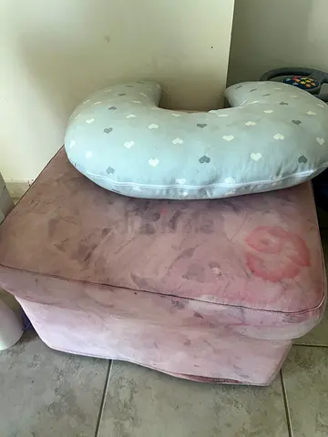 Must be picked up TODAY Pink small upholstered kids armchair - preowned