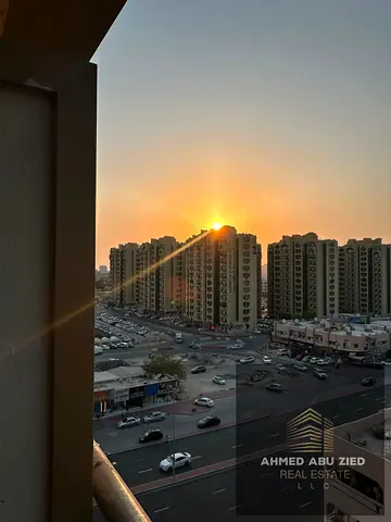 Big Size - 2BR + Hall - Spacious Space - Big Balcony - 1700 SQFT - Big Hall - Fully Renovated - Cen