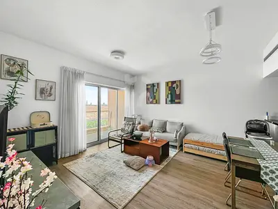 Upgraded | Well Maintained | Vacant | 13 Months