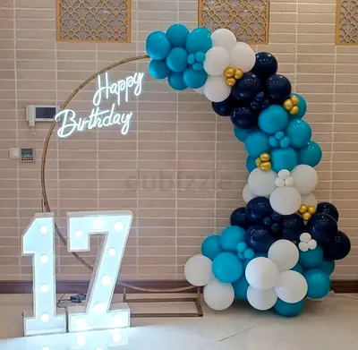 We do balloons decorations services