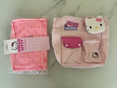 Hello Kitty Travel Organizer