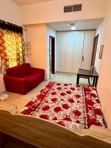 Room available for Keralites ( couple ) / working lady ( Indian )