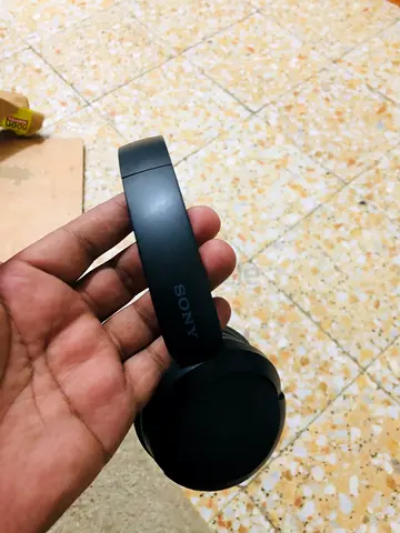 Sony wireless over-ear headphones - used, good condition