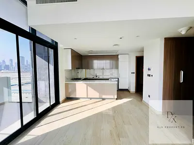 Corner | Spacious | U Shape