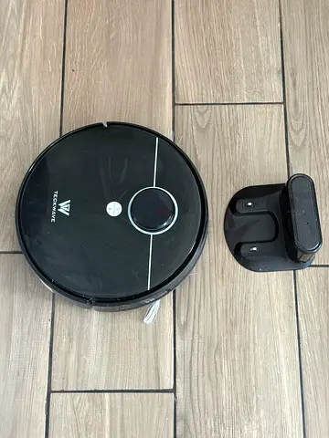 Used Black TECKWAVE Robot Vacuum Cleaner and mop  – AED 30
