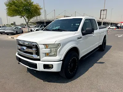Ford F-150 XLT 2015 GCC Specs single owner