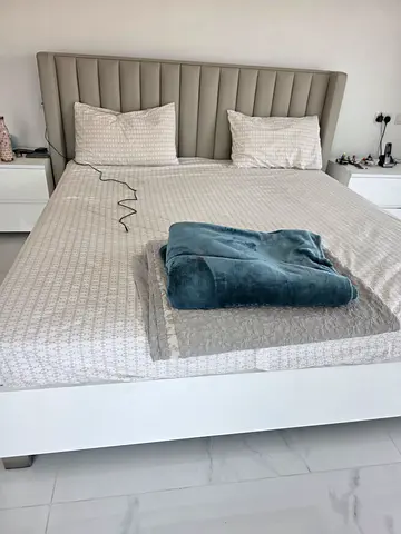 Bed for sale 180  ×200