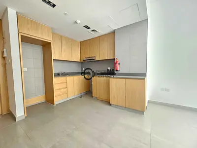 Brand New Building 1,Bhk Flat Available With 1,Bathroom All Facilities Free And Rent 41K