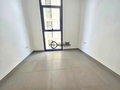 Brand New Building 1,Bhk Flat Available With 1,Bathroom All Facilities Free And Rent 41K