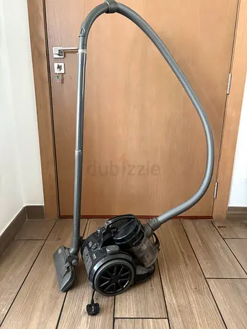 BLACK+DECKER Bagless Vacuum Cleaner – AED 99