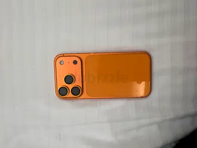 I phone 17 pro orange