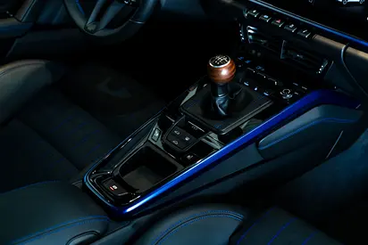 2025 Porsche 911 — миниатюра 11