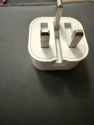 Apple adaptor