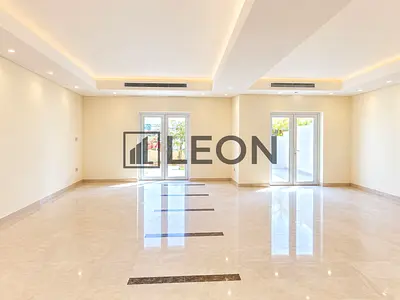 تاون هاوس واسع (3 غرف نوم + غرفة خادمة) | حديقة خاصة | تراس على السطح | تصميم من النوع B