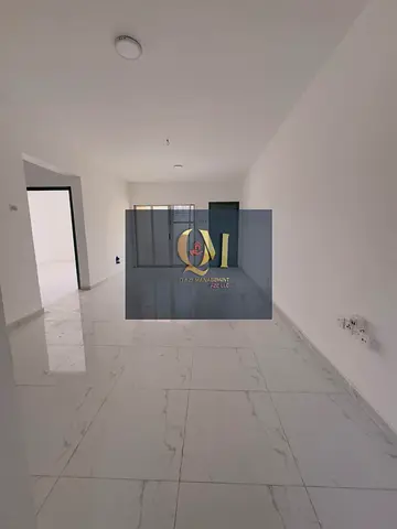 2bhk BIG ARATMANT //GOOD LOCATION //NEW RENOVAT ALL FIMLY BUILDING RENT ONLY 30K