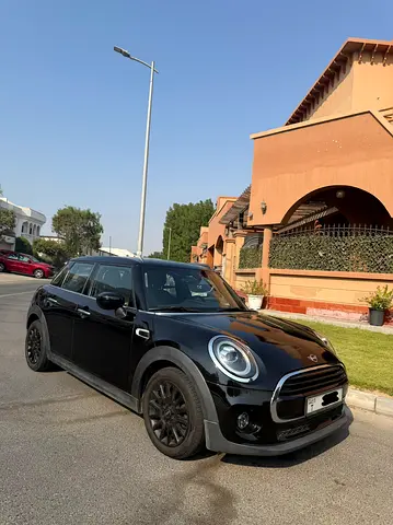 2021 MINI Cooper | GCC | 58K km | AGMC Serviced | No Accidents | Single Owner