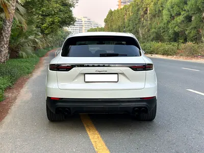 صورة 5 لـ 2022 Porsche CAYENNE