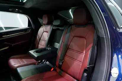صورة 10 لـ 2025 Porsche CAYENNE