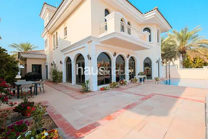 Atrium Entry | Vacant on Transfer | Desirable