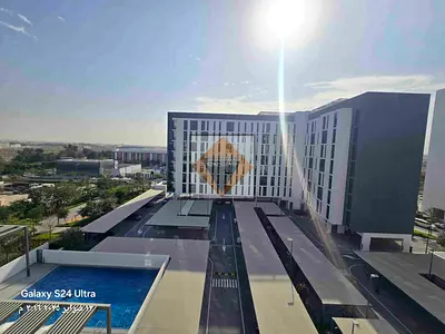 شقة فاخرة 2 غرفة بمساحة ممتازة للبيع بسعر ممتاز في الشارقة منطقة الجادة