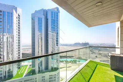 √Stunning Sea View | VACANT | Up to 2 Payments√