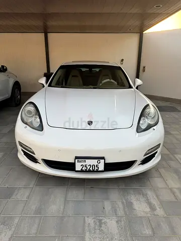 Porsche Panamera GTS 2011 GCC Specs