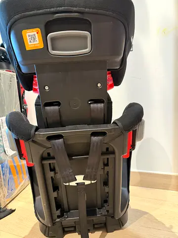 New car seat for age 2 to 8 years purches from baby shop