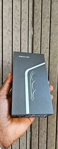 Sumsung s26 256Gb ram12 1years international warenty available price 2299